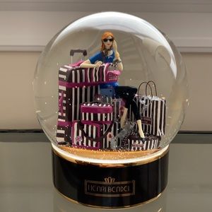 Henri Bendel Travel Girl Snowglobe, Rare!